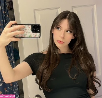 Hannahxxrose - Today is a very important day for me    It s March 8  International