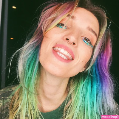  [ dani-thorne ] - I wanna go out to eat and get ate 🫠