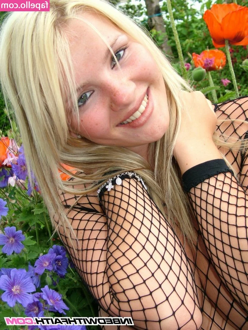 Faith Nelson [ faith-nelson ] - Hi guys , may you have a great start of the week 😘😘😘