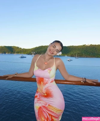 Andrea Chapa [ andrea-chapa ] - come take it off me baby