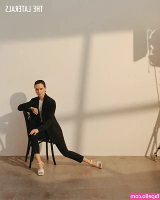 Daisy Ridley [ daisy-ridley ] - POV You  my gym buddy find out just how worked up a session can get