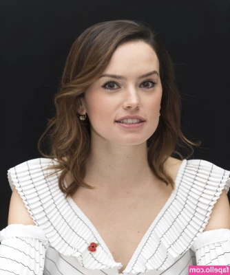Daisy Ridley [ daisy-ridley ] - Hello guys ! I hope your day started well , my day is very busy