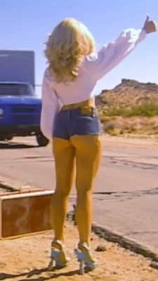 Sabrina Carpenter [ sabrina-carpenter ] - The first wagon Wednesday of 2022 🥴🥴🥴  Really loved how red