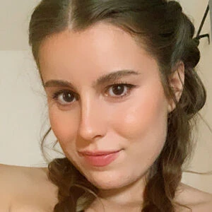 Lia Ferraz ????