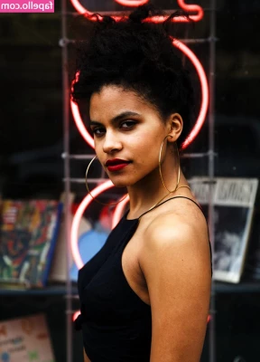 Zazie Beetz [ zazie-beetz ] - Tell me  do you like my pussy