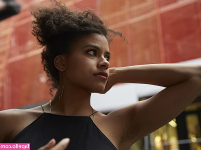 Zazie Beetz [ zazie-beetz ] - My other Christmas tree… it’s me for you! We shot this in