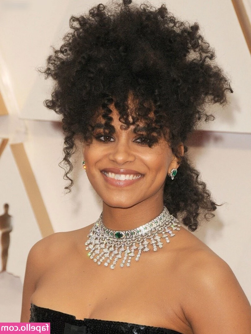 Zazie Beetz [ zazie-beetz ] - Pics of Lexi from today  bts