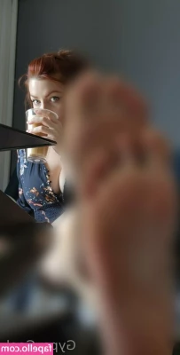 GypsyGeek - PART 1 OVER 30 MINS - Slowly taking off more clothes and playing with