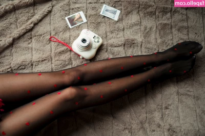 sexy-feet-in-stockings - Free feet