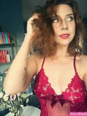 Hazel Hayes [ hazel-hayes-1 ] - Anyone into sexy nighties