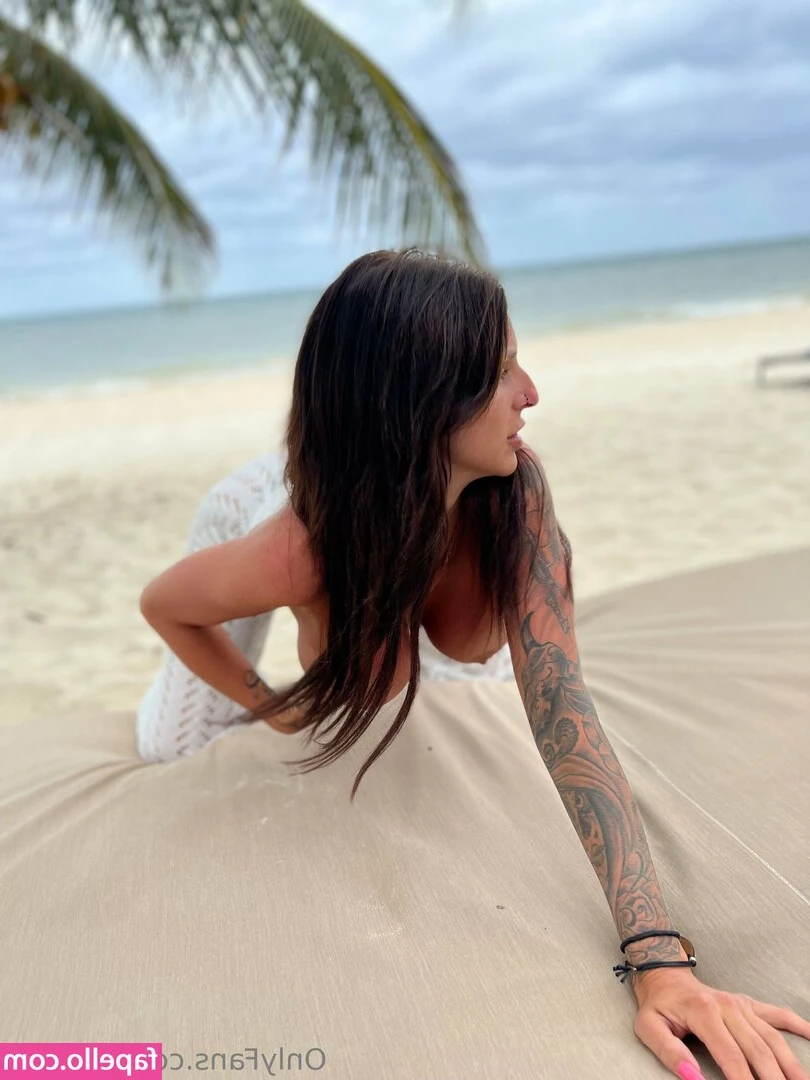 cindyboivin-free - Someone join me