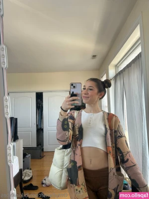 bikinibites - Heyyy wanna see a pic