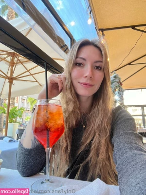 olivia_on_pole [ olivia-on-pole ] - Stream started at 08 03 2024 08 22 am  1234