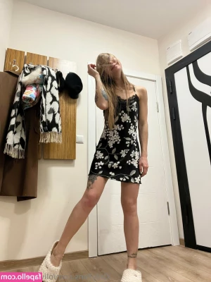olivia_on_pole [ olivia-on-pole ] - Happy Hump day!  I’m so in love with this dress that my cuck bought