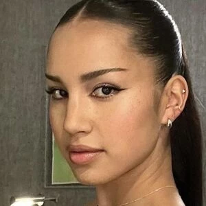 mia-lynn