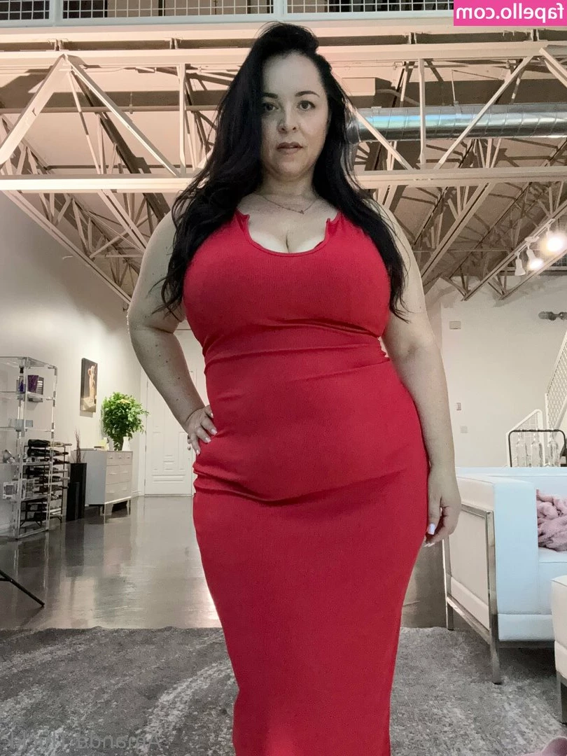 Amanda Thickk [ amanda-thickk ] - I m seriously in love with this bodysuit