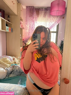 megangreyx - Hello I m very naughty
