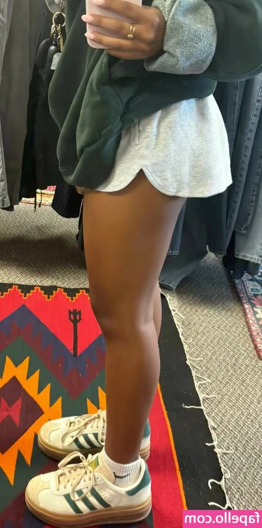 Mia Curran [ mia-curran ] - Happy Thursday  bunnies   Do you like my bodysuit   Let me know in