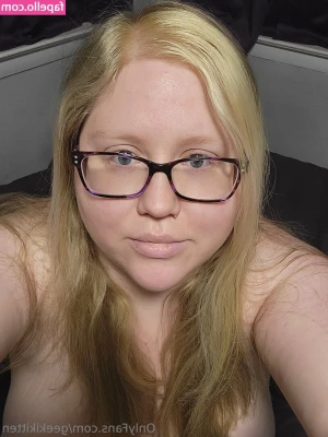 geekikitten - 小哥哥选的颜色还有推荐的视角 尝试失败