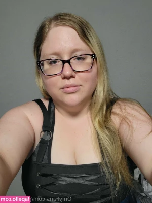 geekikitten - For my #breasts and #hands fans💋💜🙏