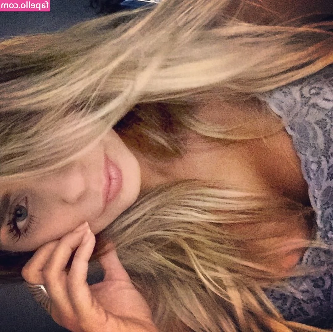 Yasmin Hehn [ yasmin-hehn ] - Fuck my pussy daddy 😋😈
