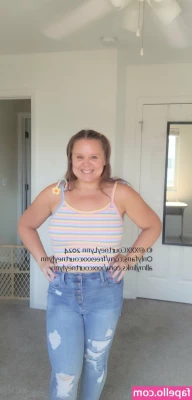 freexxxcourtneylynn - Who’s hungry 😛