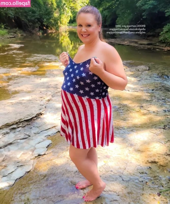 freexxxcourtneylynn - Morning  papi   Would you like to take a shower with me