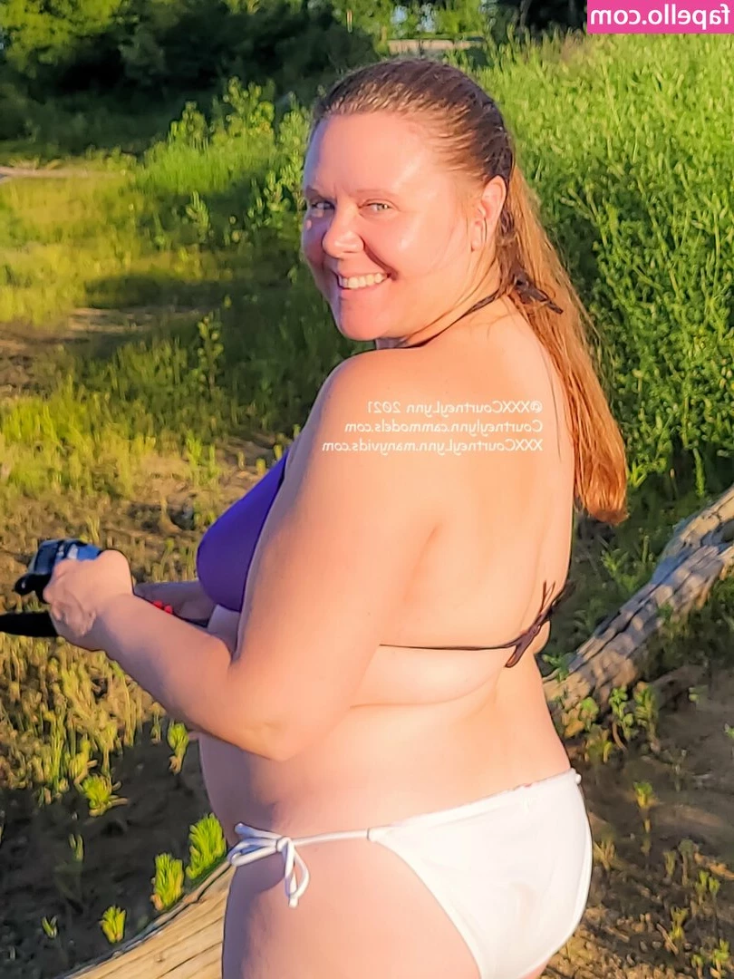 freexxxcourtneylynn - No make up  and lazy  selfies are welcome here