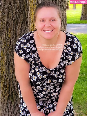 freexxxcourtneylynn - like all posts and tip for some free content   content based on the