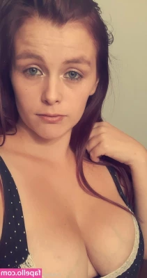 hot.momma23 [ hot-momma23 ] - Just showing off my asshole🥰