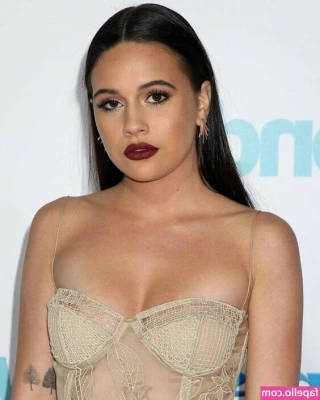 Bea Miller [ bea-miller ] - For all my ASS lovers!!!!! 🍑 🍑
