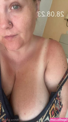 betina_poulsen [ betina-poulsen ] - Cuddle or fuck
