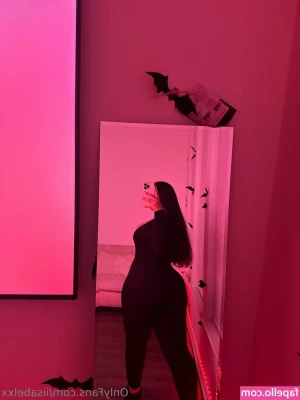 iisabelxx - Did someone say “feet” ? Well here you go my feet lovers 💕