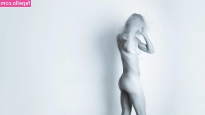 Nicole Coenen [ nicole-coenen-1 ] - Topless car wash…