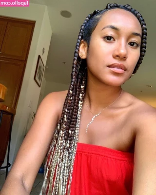Sydney Park [ sydney-park ] - Happy hump day daddy  Who wants to come grab and spank this ass