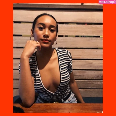 Sydney Park [ sydney-park ] - the cold wont stop me from wearing skimpy dresses 😉