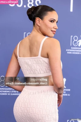 Jurnee Smollett [ jurnee-smollett ] - Watch me ride my purple friend