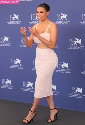 Jurnee Smollett [ jurnee-smollett ] - Perfect soles 🦶🏻