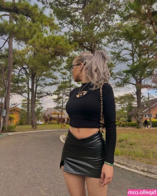 Christine Samson [ christine-samson ] - Who likes stockings
