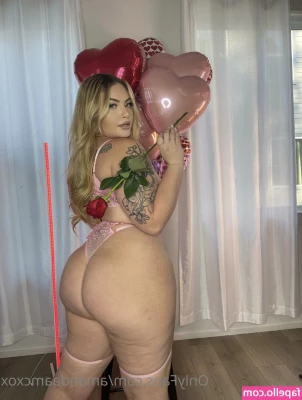 Amandaamcxox - I ALMOST forgot posting 8 freebie pics Monday  Just as a little thank