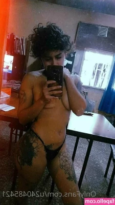  [ thequeenwithcurls ] - Make me your fuck doll next