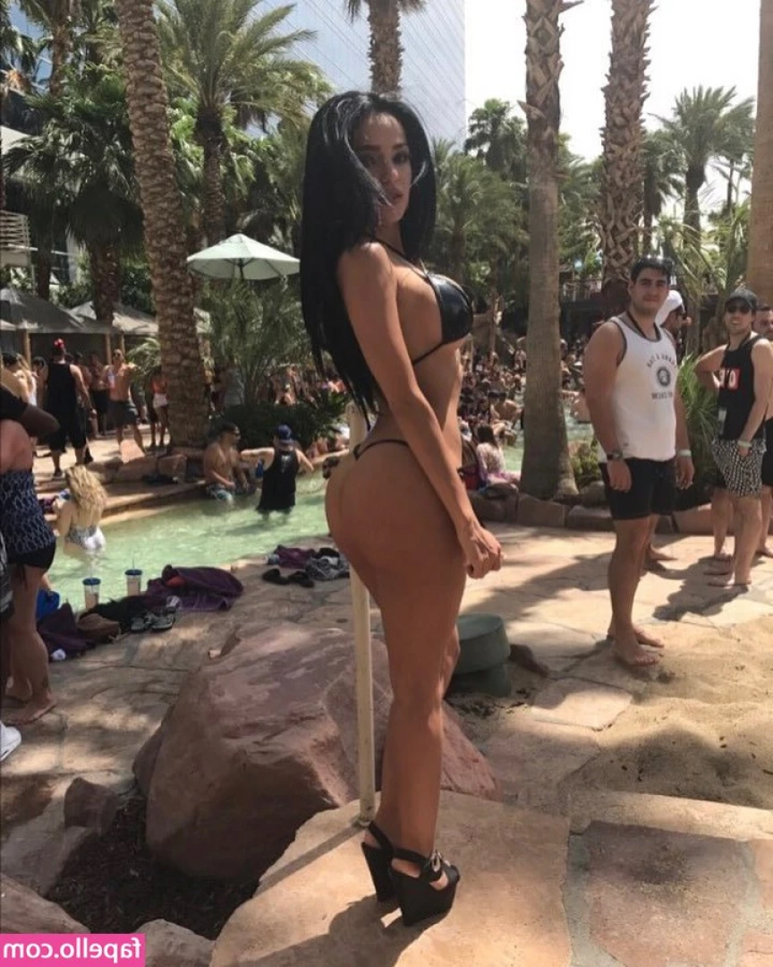 Melissa Ceja [ melissa-ceja ] - What should the preferred filming position be off my treadmill runs