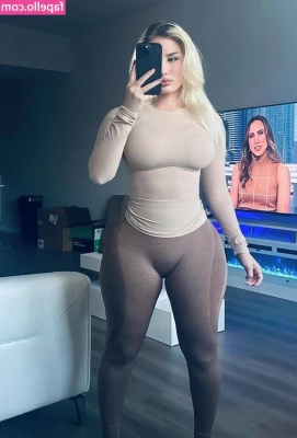 itsblondetori - Spank me