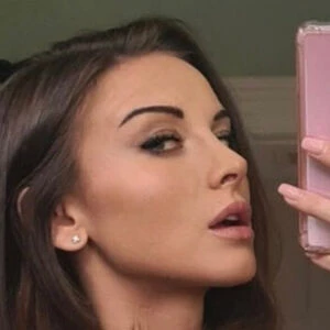 Alina Lando
