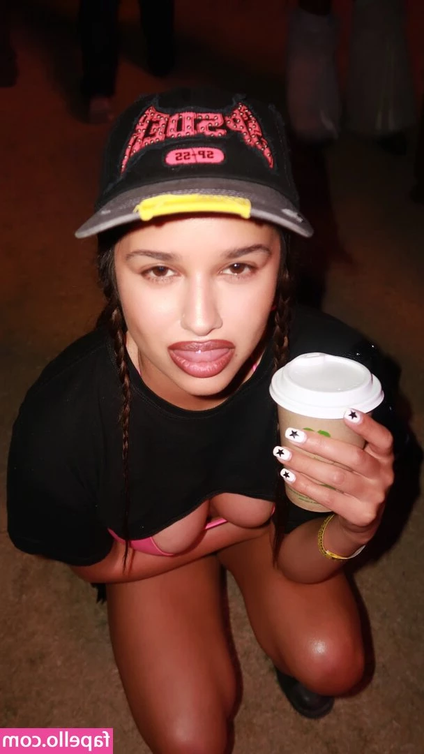Tommy Genesis [ tommy-genesis ] - Wanna taste