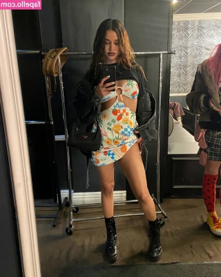 Tommy Genesis [ tommy-genesis ] - Fucking @tampatomxxx in the gym bathroom 🍆🍑💪