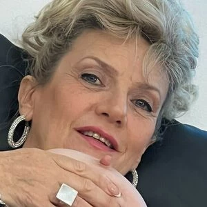 Jaqueline Oficial