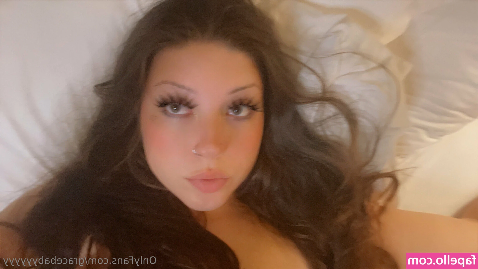 gracebabyyyyyy - Leaking into my coffee with a big dildo in my pussy