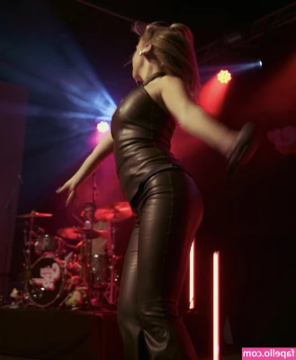  [ caity-baser ] - Bend me over and stick it in 🍆