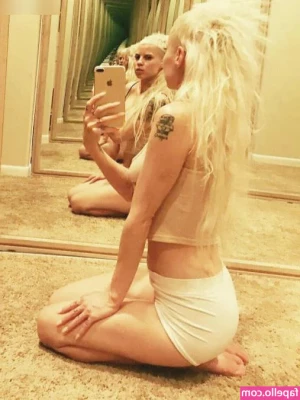  [ yolandi-visser ] - The first time I saw that anime I was just like    Bro  I have all of
